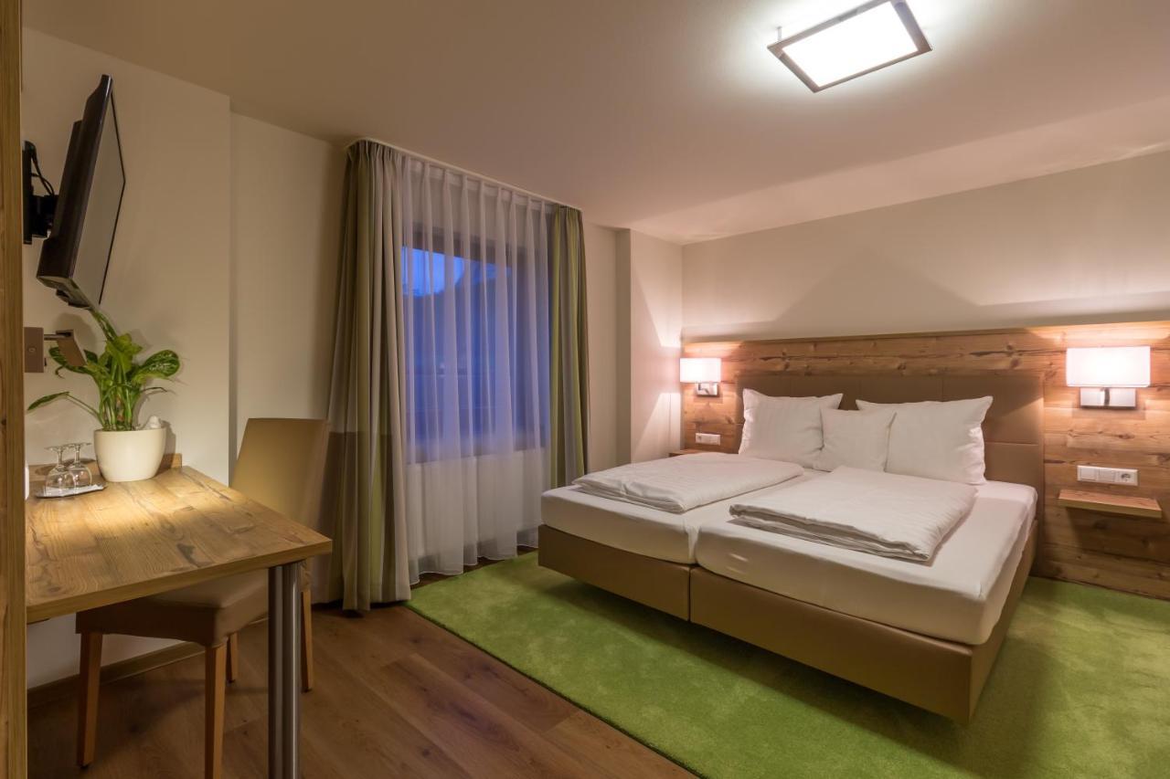 Gaestehaus Burgblick Bisingen Quarto foto