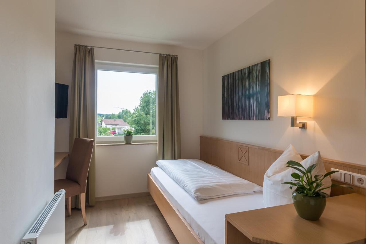 Gaestehaus Burgblick Bisingen Quarto foto