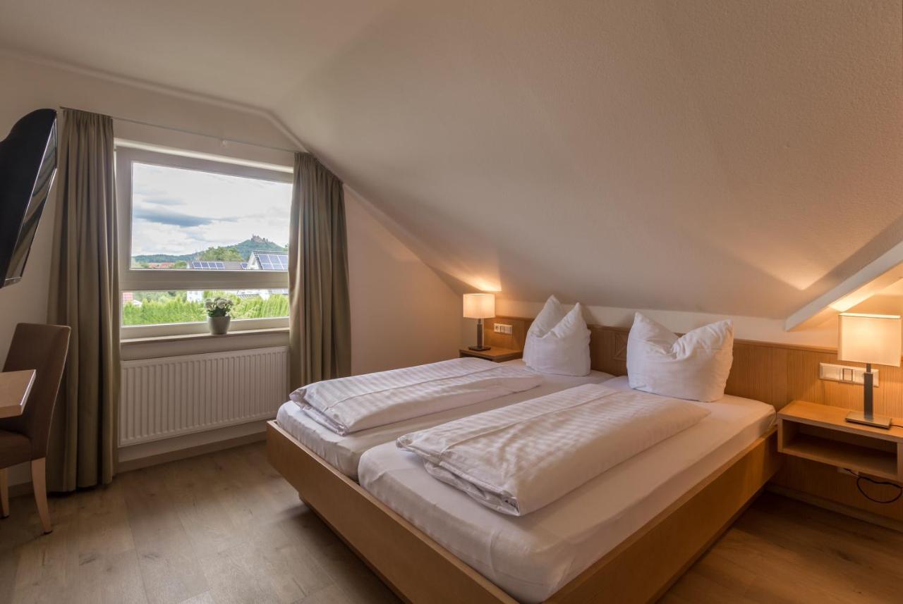Gaestehaus Burgblick Bisingen Quarto foto