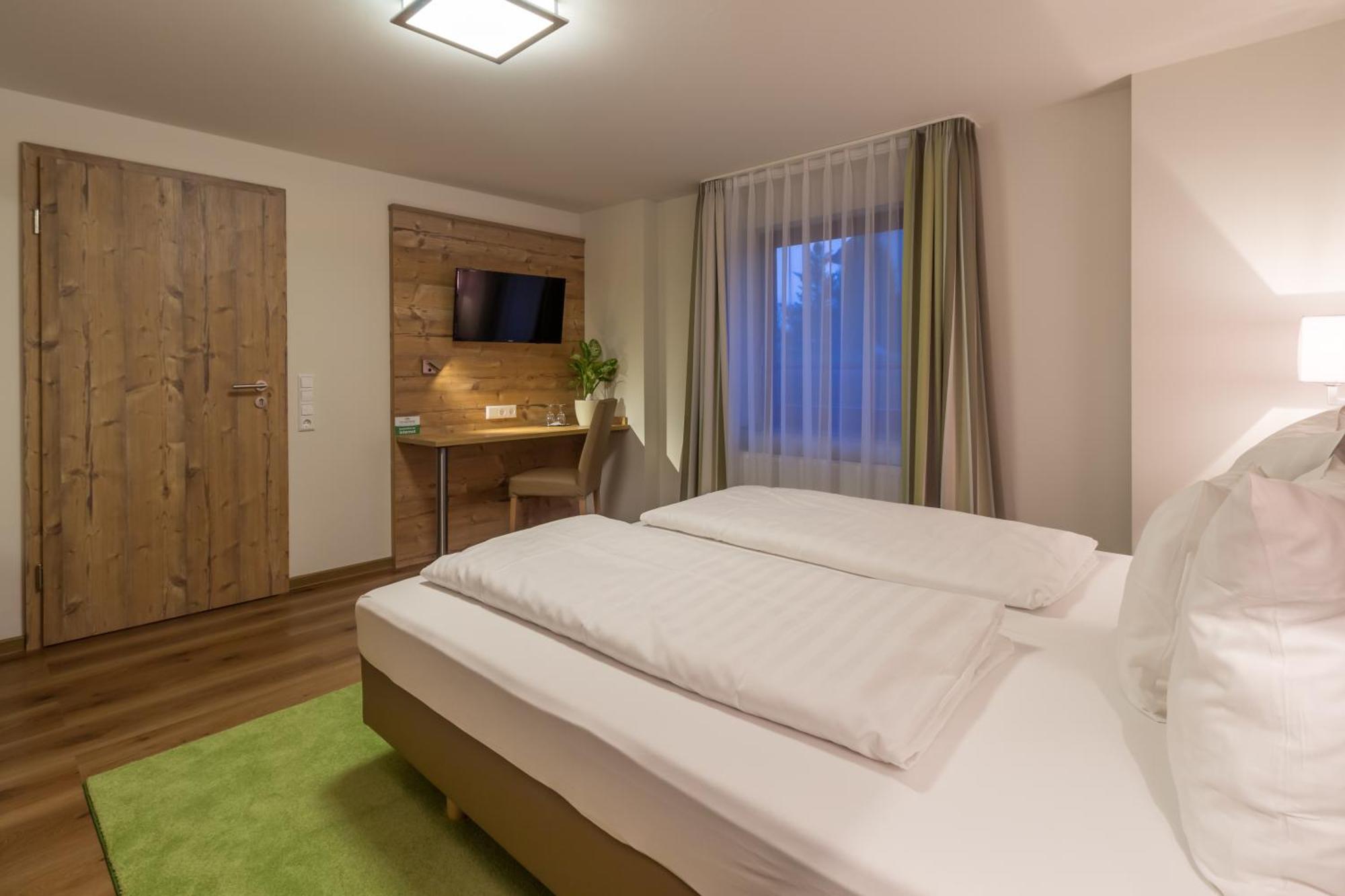 Gaestehaus Burgblick Bisingen Quarto foto
