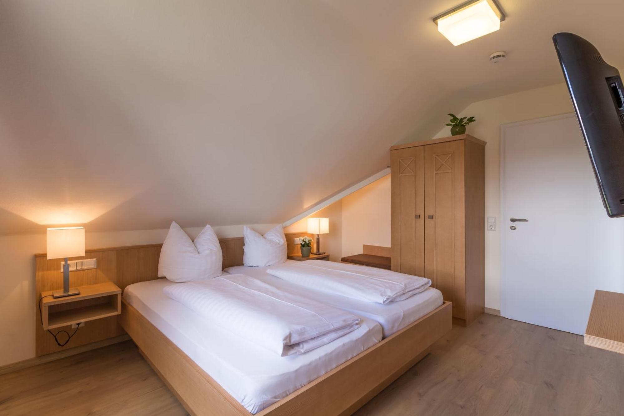 Gaestehaus Burgblick Bisingen Quarto foto